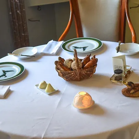 Hotell L'ermitage De Bernard Ravet